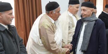 صالح يؤكد أهمية تشكيل حكومة موحدة خلال لقاء مع مجلس سوق الجمعة والنواحي الأربعة