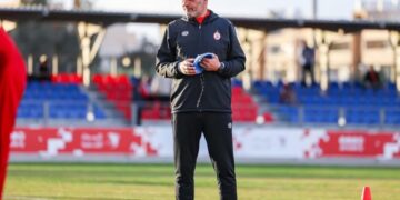 نادي الاتحاد يقبل طلب إعفاء المدير الفني للنادي من مهامه