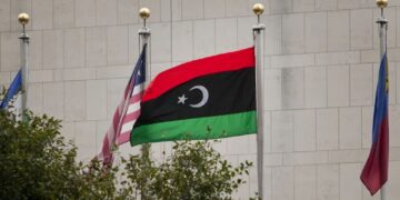 راديو صوت أمريكيا: استقرار ليبيا الاقتصادي يعتمد بشكل كبير على حياد المؤسسات الاقتصادية الرئيسية