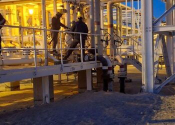 شركة زلاّف تبدأ عملياتها الإنتاجية في حقل الشادار النفطي بمعدل 1500 برميل يوميًا