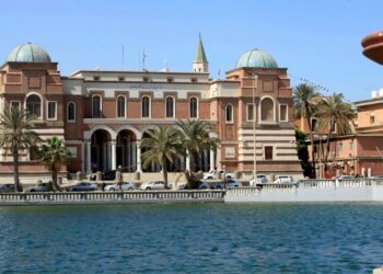 المركزي يعلن بدء استقبال طلبات تغطية النقد الأجنبي الأحد المقبل