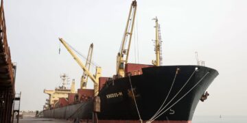 الليبية للحديد والصلب تعلن تصدير آلاف الأطنان من الحديد إلى لبنان والبرتغال