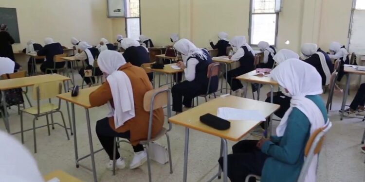 إيقاف الدراسة في مناطق الجفرة اليوم الأحد بسبب سوء الأحوال الجوية