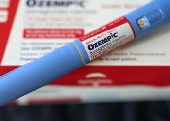 المملكة المتحدة تصدر تحذيرًا عاجلاً بشأن حقن إنقاص الوزن بعد تسجيل 82 حالة وفاة