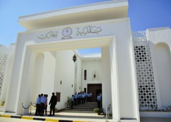 بلدية بنغازي تعلن إيقاف تدفق المياه يوم غدٍ لمدة 12 ساعة