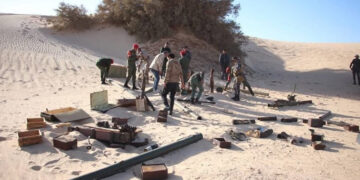 لجنة إعادة تنظيم الجفرة تضبط أسلحة وذخائر في زلة