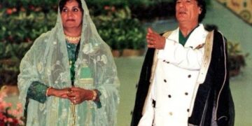 صفية فركاش ترفع دعوى تشهير ضد قناة فرنسية لبثها فيلما وثائقيا يصور القذافي كمدمن ومجنون