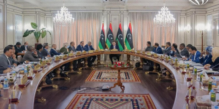 حكومة الوحدة تنفي تقرير ابلاغ الدبيبة للحكومة الامريكية بموافقته على استقبال 200 الف لاجئ من غزة