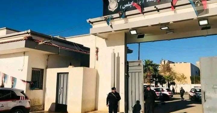 شرطة النجدة طرابلس تضبط فلسطينيًا بتهمة الاحتيال على جمع تبرعات لغزة