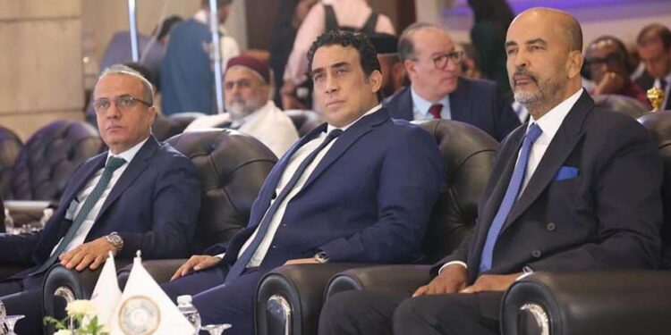 المجلس الرئاسي يهيب بجميع الأطراف الالتزام بالضوابط والتعليمات الأمنية والعسكرية