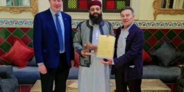 طبيب بيطري ليبي يحصل على جائزة أفضل طبيب شاب في العالم من بين 160 مرشحًا