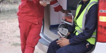 إصابة عنصرين من هيئة السلامة أثناء إخماد حريق في منزل بالأصابعة