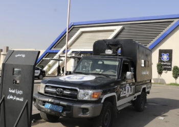 داخلية الوحدة الوطنية تفتح تحقيقًا في حادثة دهس المشجعين بملعب طرابلس