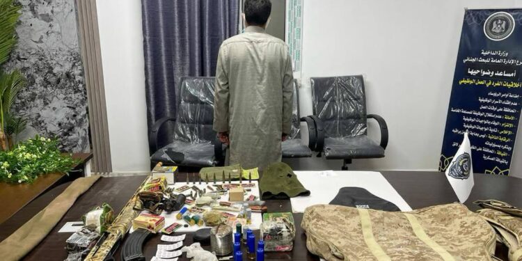 الغرفة الأمنية المشتركة تهدم أوكار الهجرة غير النظامية وتقبض على عدد من المهربين في أمساعد