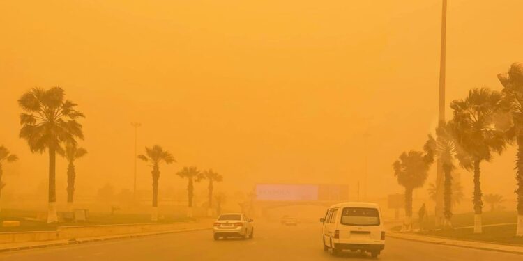 الأرصاد الجوية تحذر من رياح مثيرة للأتربة على غرب ليبيا غدًا