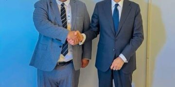 سليمان يناقش مع رئيس شركة إيني للطاقة تطوير وتوسيع الشراكة بينهما