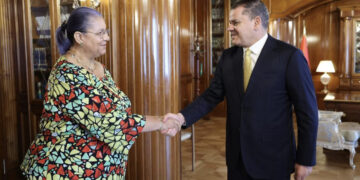 الدبيبة وتيتيه يتفقان على فتح تحقيق دولي في قضيتي الدرسي وسرقيوة